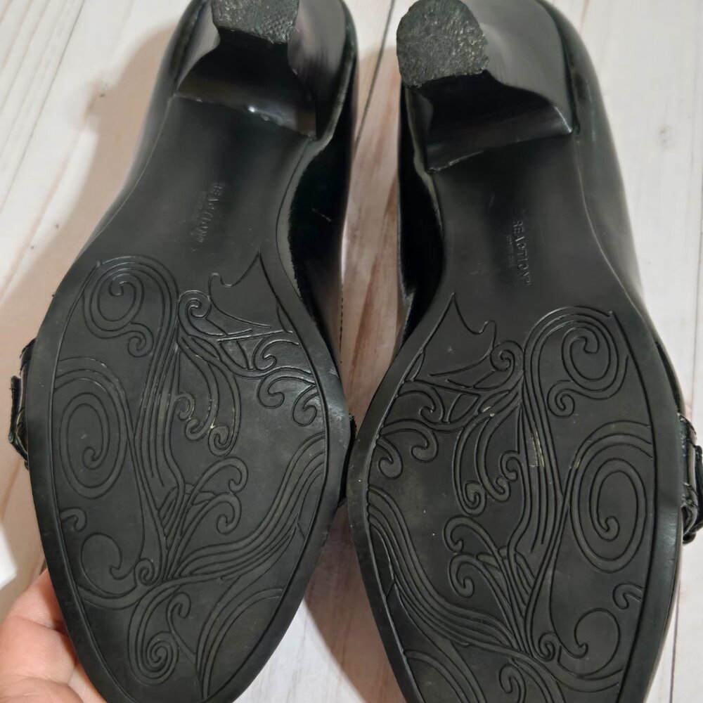 Kenneth Cole Reaction Black Patent Pumps Women’s Size 8.5 Buckle - Picture 10 of 11